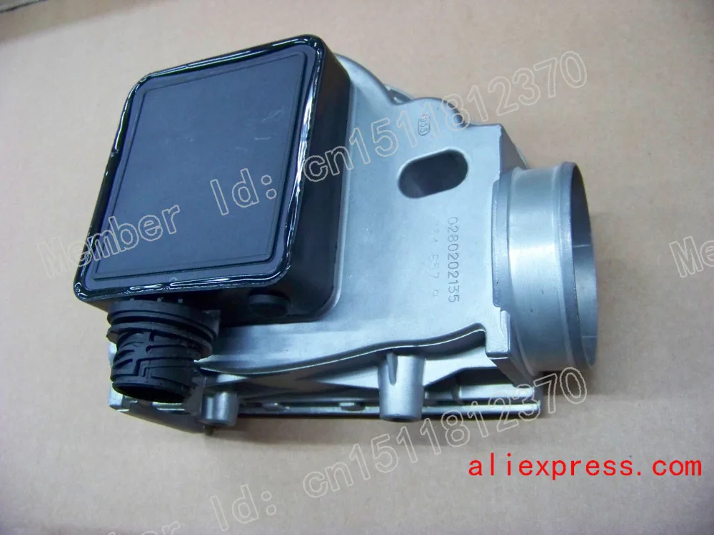 MASS AIR FLOW METER SENSOR 028035 0986280033 13621734657 13627547980 028009 for BMW E30 E34 E36 Z3 318is 318ti 518is 1.8