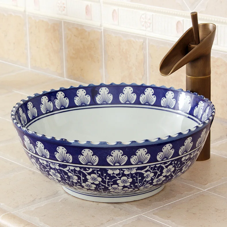 China Ceramic porcelain wash basin Art Porcelain Bathroom Vessel Sinks Round above countertop wash basin blue and white (4)