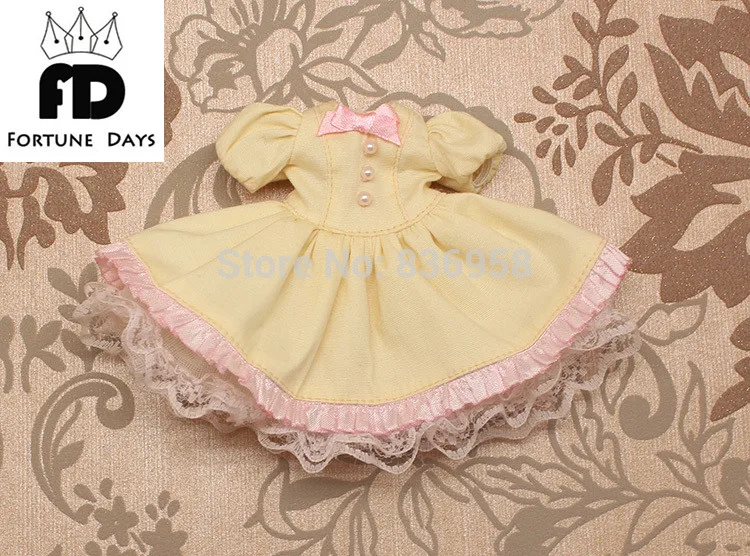 

Blyth Dress Suit 3 blyth doll clothes yellow dress lace pink bow