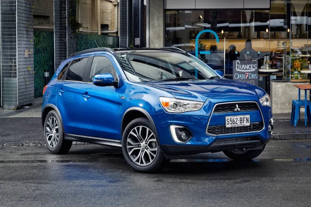 2015-mitsubishi-asx-facelift-front-quarter