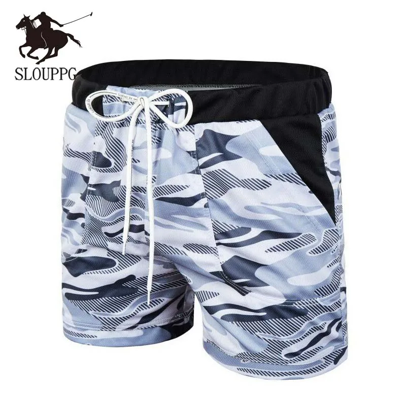 

2019 explosion models men's shorts Europe and the United States youth trend large size breathable camouflage beach shorts