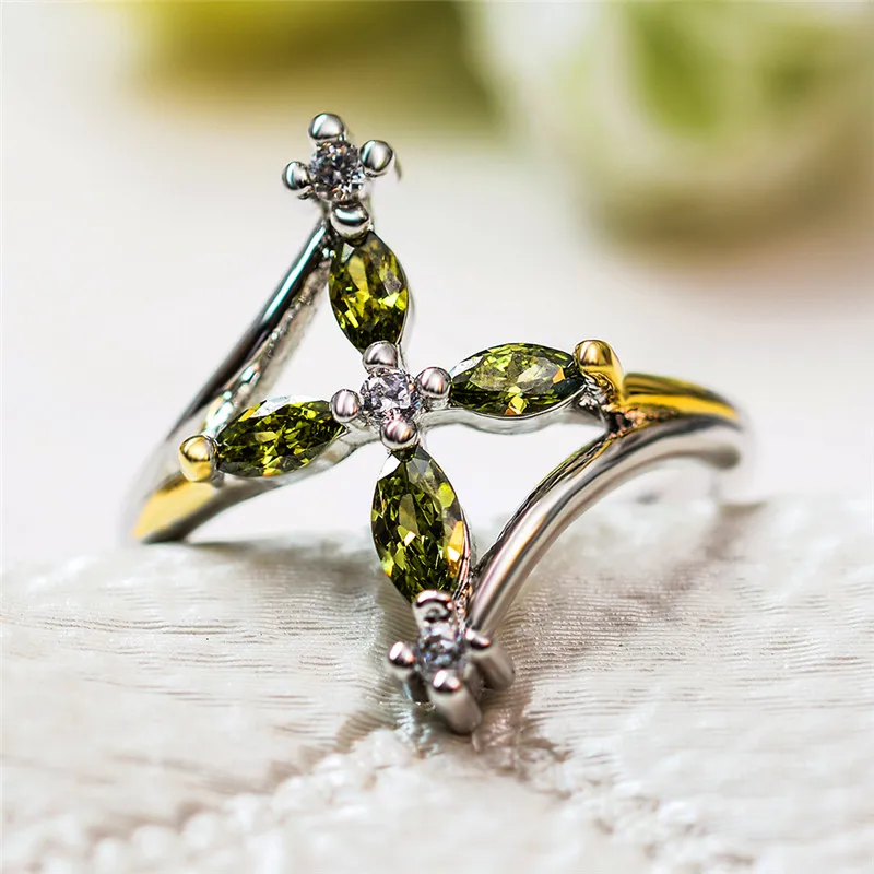 

Luxury Female Ladies Small Peridot Stone Ring Unique Style Silver Color Cross Ring Cute Love Wedding Engagement Rings For Women