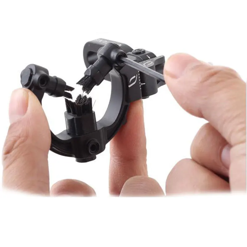 Billige 1pc Bogenschießen Pinsel Pfeil Rest Ersetzen Die Pinsel Links Rechts Hand Metall Rahmen Verbindung Recurve Bogen Schießen Zubehör