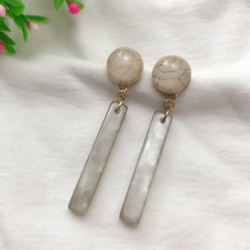 

Free Shipping Gray Color Simple Geometric Resin Earring