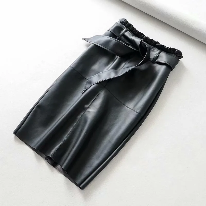 QZ1810 новая короткая черная плиссированная юбка-карандаш из искусственной кожи с поясом, женская сексуальная кожаная юбка Saias