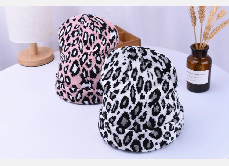 new Women Knitted Hat women Cap Autumn Winter ladies' Hats Caps Print Leopard Warm Skullies Beanies Winter Female Hat