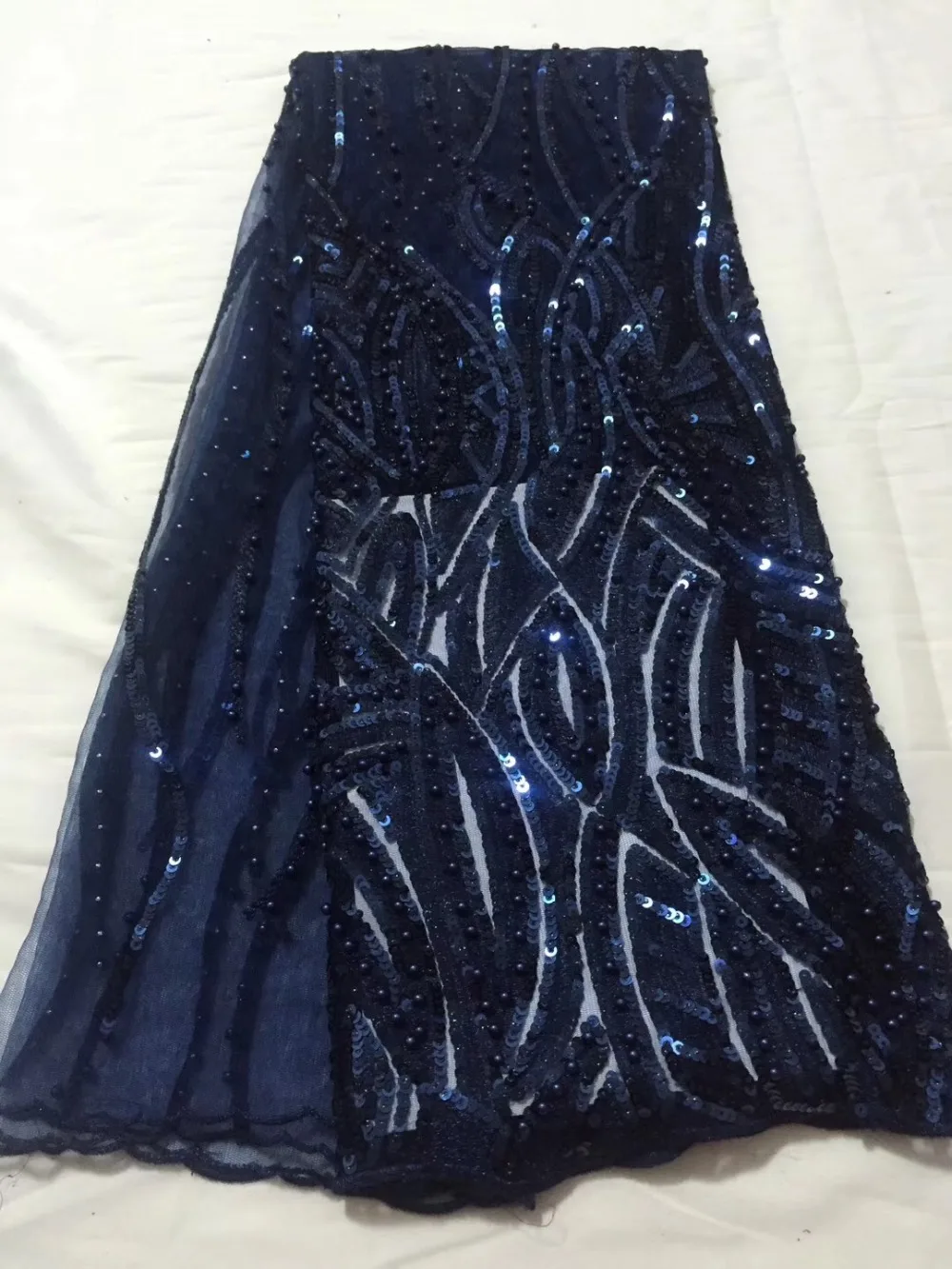 

New high quality lace fabric for 2018, Nigerian lace with delicate beads and sequined Christmas dress fabric