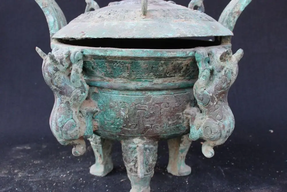 

Old Chinese Bronze Vessels Dragon Beast Ding Incense Burner Incensory Censer