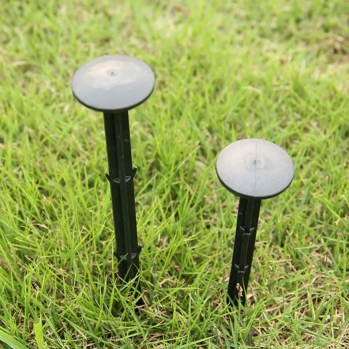 100pcs Plastic Garden Stakes Tent Stakes Lightweight Heavy Duty Tent