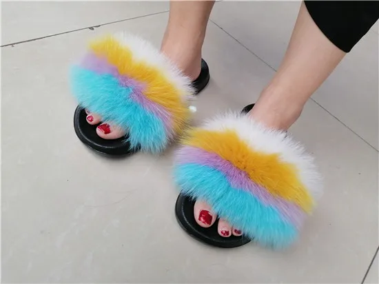 COOLSA Hot Women's Striped Plush Fur Slippers Super Fluffy Furry Fox Fur Slides Travel Quick Drying Beach Flip Flops Plus Size - Цвет: as picture shows