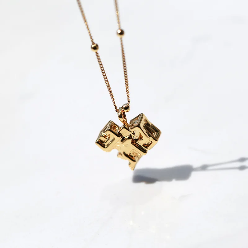 

Chain necklace hand feeling restoring ancient ways clavicle love irregular geometry