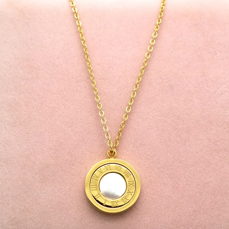 

Fashion Spinner Black White Turnable Pendant Necklace For Women Stainless Steel Wedding Female Necklace Wholesale Cool Jewelry