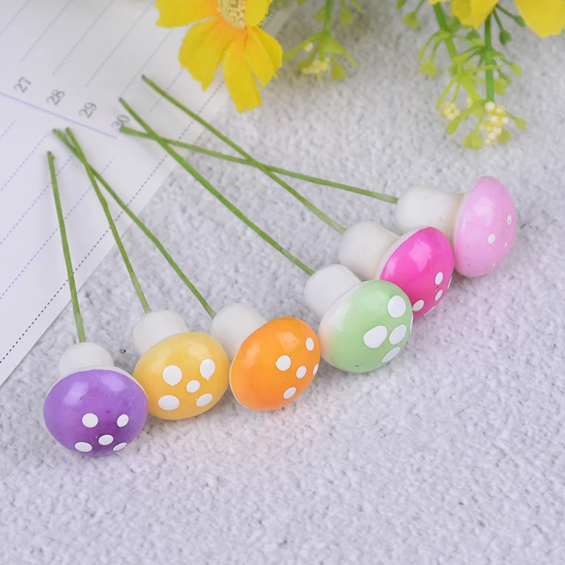 

Hot 10Pcs 2cm colorful Artificial Mini Mushroom Miniatures Fairy Garden Moss Terrarium Resin Crafts Decorations Stakes Craft