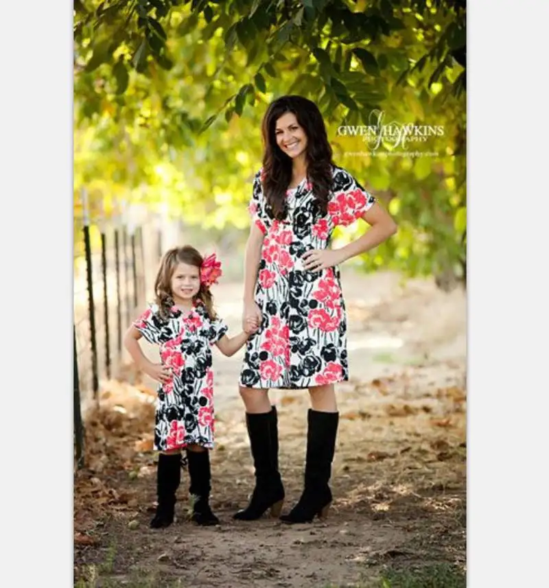 Mother And Daughter Red Flowers Dresses 2018 Family Matching Clothes