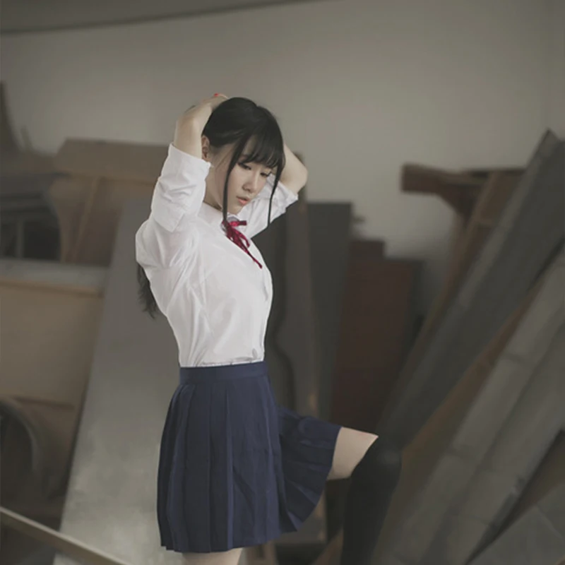 Японка была наказана. Японец просит прощения. Японка была наказана. Домогательства в японии гиф. Наказание девочек в школе.