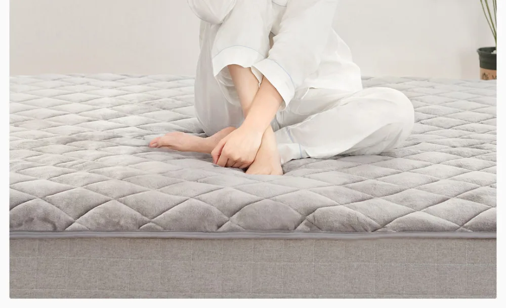  Xiaomi New Anti-static heat storage mattress soft pad Comfortable Breathable mattress winter keep w
