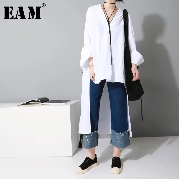 

[EAM] 2019 Spring Fashion New Oversize V Collar Back Long Loose Big Size Solid Loose Big Size Shirt Woman Blouse Y19800