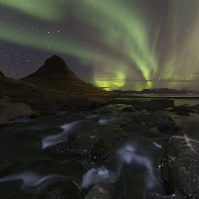 Northern Lights Over Kirkjufell In The Town Of Grundarfjorthur Snaefellsness Peninsula; Grundarfjorthur Iceland 24 x 38