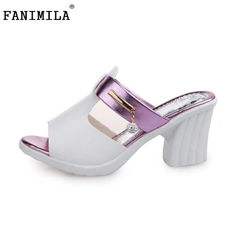 

Sexy Lady High Heel Sandal Hallow Out Slipper Women Peep Toe Solid Color Thick High Heels Summer Shoes Beach Footwear Size 35-40