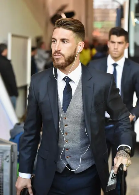 2016 Autumn Navy Blue Wedding Prom Dinner Suits For Men 3 Piece 2016 Autumn Navy Blue Wedding Prom Dinner Suits For Men 3 Piece Groom Tuxedos Gray Waistcoat
