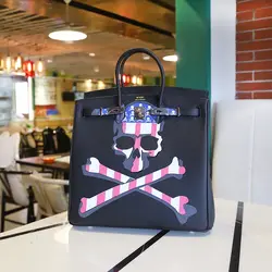 2016 с принтом «граффити» высокое качество натуральной leatherhandbag платины Вышивка Крестом Пакет Пряжка сумки с логотипом черный череп 35 см