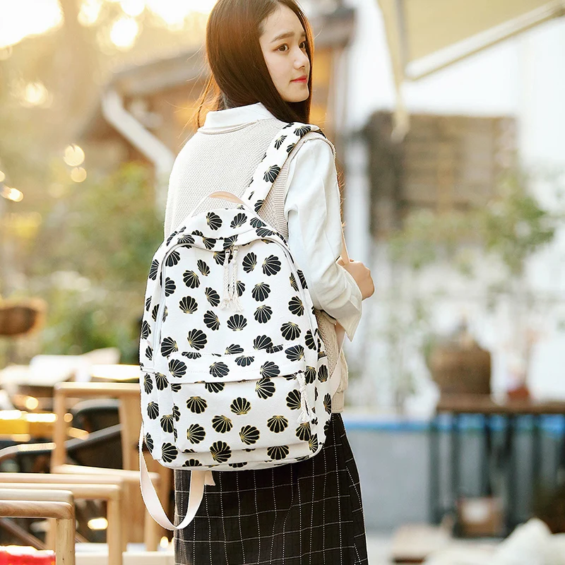 

Student bag female Korean Harajuku simple canvas Mori girl shoulder bag female 2018 new fashion travel backpack