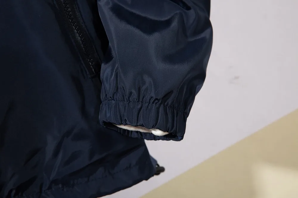 7M0A3893
