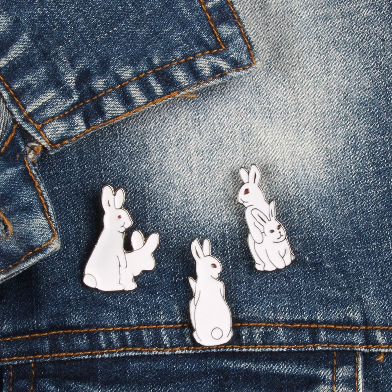 

Creative white rabbit brooch cartoon evil pollution value burst table rabbit pin ladies coat pin shirt badge jewelry gift