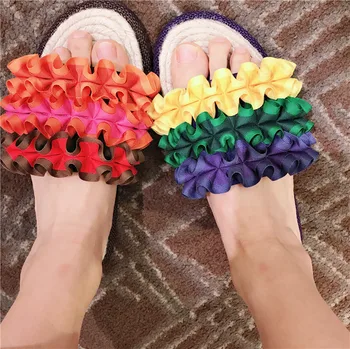 

2019 Summer New Holiday Style Rainbow Color Straw Braid Fishermen Shoes Pleated Ruffles Flat Slippers Sweet Girl's Beach Shoes
