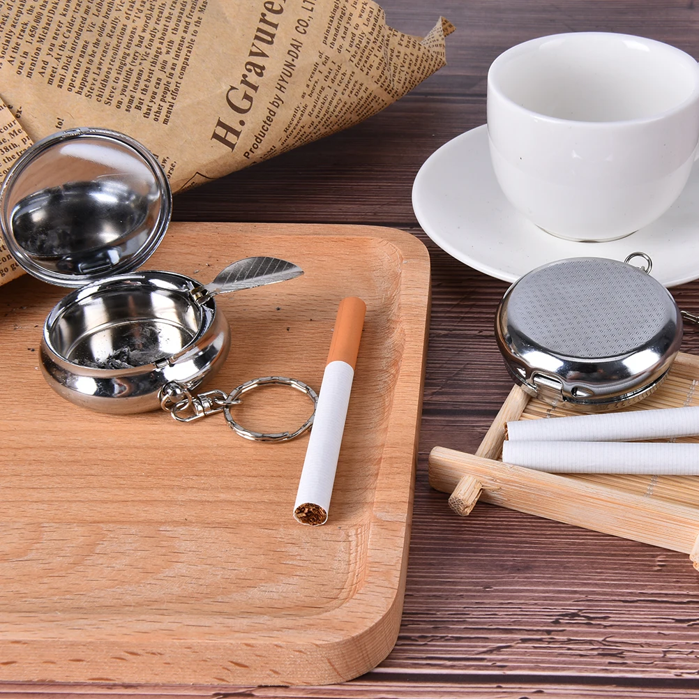 Creative Fashion Round Cigarette Keychain Portable Ashtrays Stainless Steel Pocket Ashtray Random Delivery portable ashtray,cigarettes ashtray,stainless steel ashtray,metal ashtray,glass ashtray