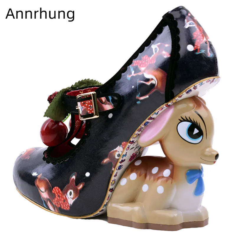 Уникальные туфли-лодочки на каблуке с оленем; Очаровательная Женская обувь с украшением в виде вишни; Вечерние туфли на необычном высоком каблуке с круглым носком и принтом оленя; женская обувь; zapatos De Mujer