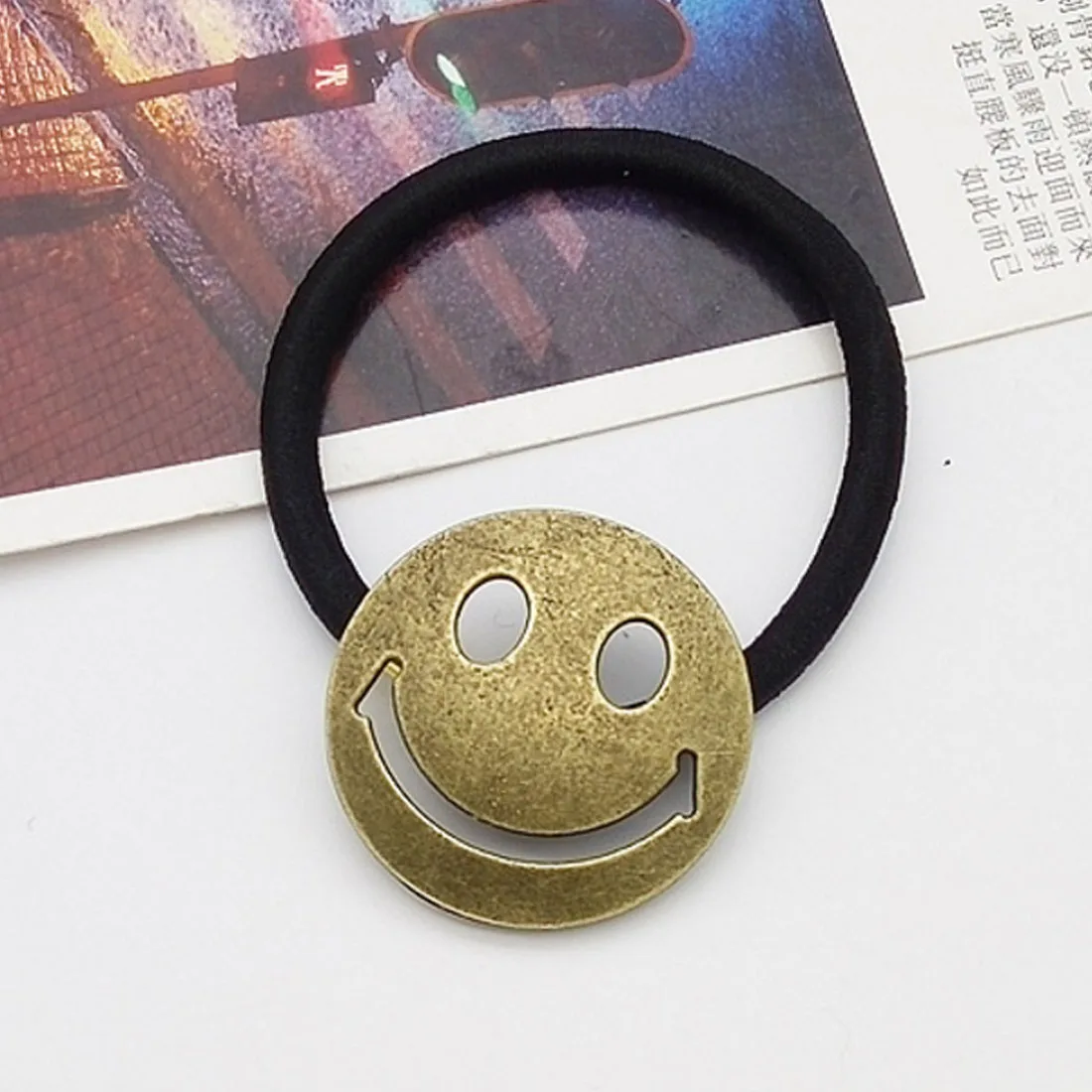 New Smile Face Elastic Hair Bands For Women Girls Ponytail Cute Emoji Hair Tie Headwear Hair AccessoriesHollow smiley hair rope