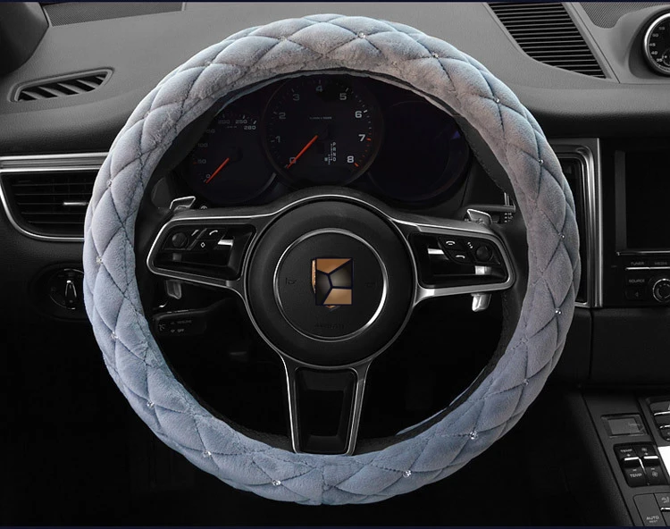 1 Piece Hot Car Styling Autumn Winter Studded Rhinestone plush Car steering wheel car-covers 38cm Diamond Steering Covers Cases 1 Piece Hot Car Styling Autumn Winter Studded Rhinestone plush Car steering wheel car-covers 38cm Diamond Steering Covers Cases