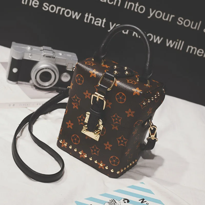 

Purses and Handbags Womans Bags Brand Designers 2019 Gg Bag Leather Vintage Rivet Flowers Box Shoulder Bags Tote Fashion