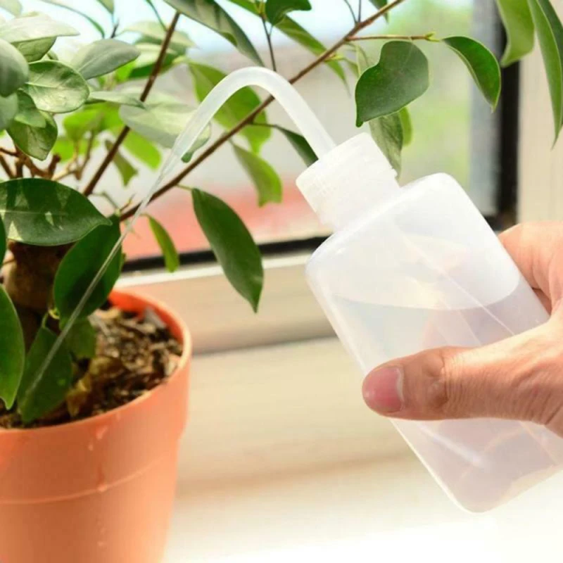 

Long Bend Nozzle Drop Handheld Pouring Kettle Portable Squeeze Plant Flower Scale Spray Bottle Watering pot Gardening Tools