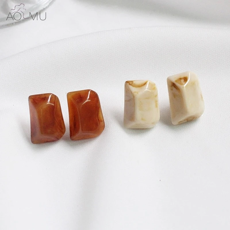 

AOMU Korea Japan Tortoise Color Acrylic Geometric Irregular Resin Small Beads Stud Earrings For Women Girl Party Accessories