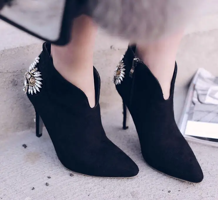 

Hot Sale Rhinestone High Heel Women Fashion Black Suede Leather Boots Sexy Pointy Toe Ladies Wedding Boots Luxury Crystal Boots
