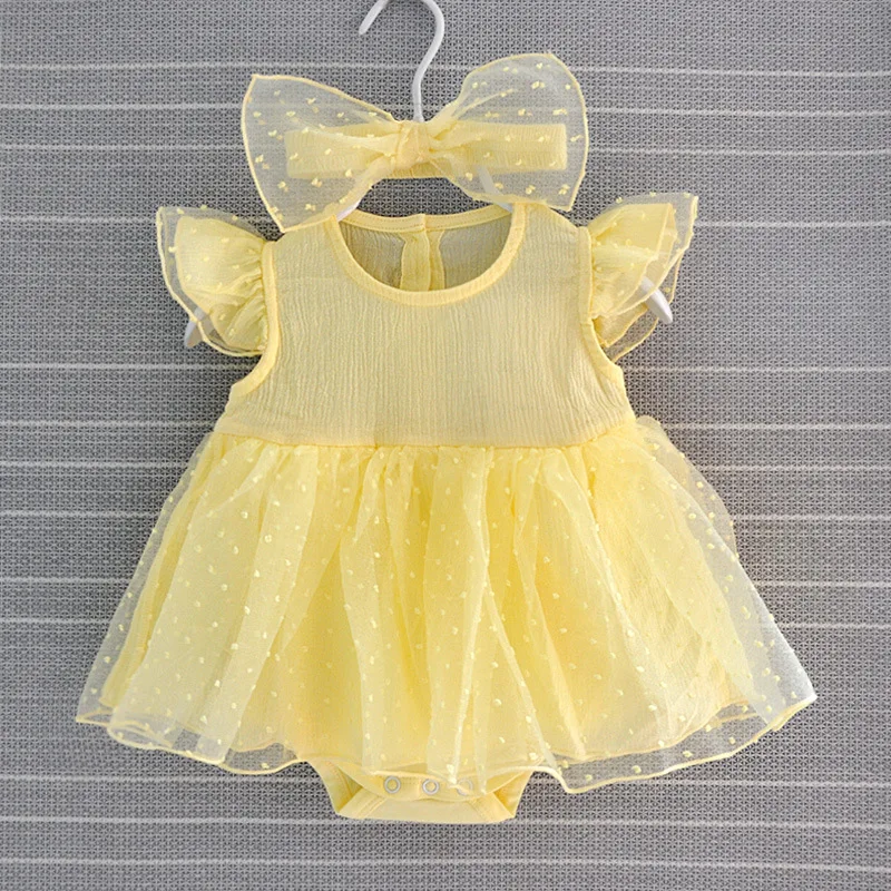 g (2)