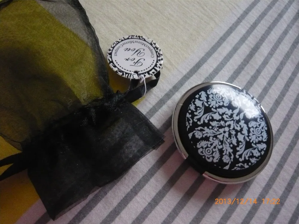 Свадебный подарок и подарки для женщин-дамасский Элегантный черно-белый макияж зеркало компактные сувениры вечерние сувениры 20 шт./лот