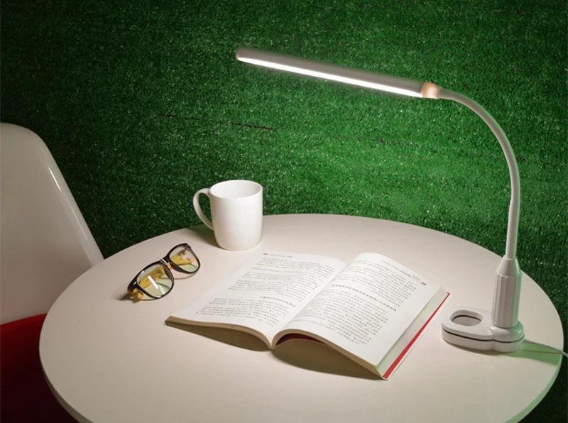 Современная креативная белая Регулируемая Настольная лампа с зажимом для студенческого общежития, кабинета, спальни, прикроватной тумбочки, Подключаемая сенсорная Настольная лампа с затемнением