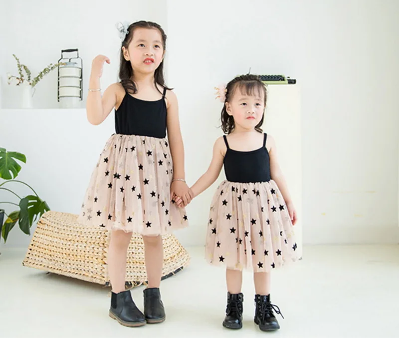 

Wholesale 2019 Spring Summer New Girl Dress Glitter Star Sleeveless Fashion Dress Children Clothing 1-6Y E90656