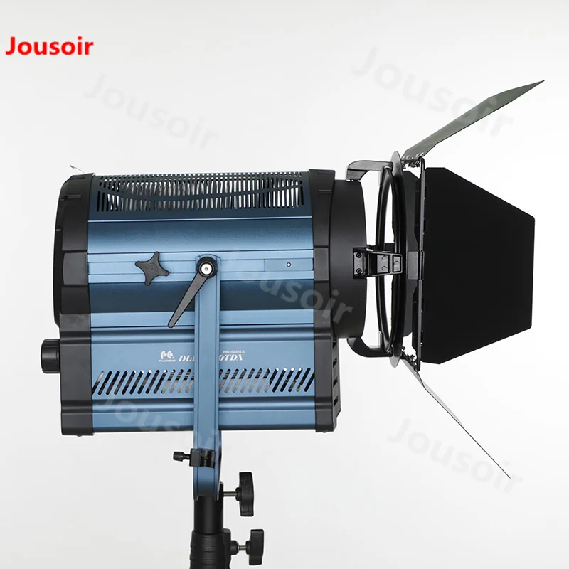Falcon Eyes DLL 3000TDX 300W LED Fresnel Light Spot светильник Ra95 3000K 8000K DMX Vlock Plate Blue CD50
