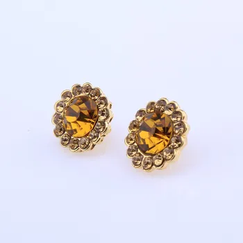 

DIY Handwork Crystal Rhinestone Metal Rhinestone Button Sewing Round shape Decorative Costume Garment Applique Bouquet BC-0176