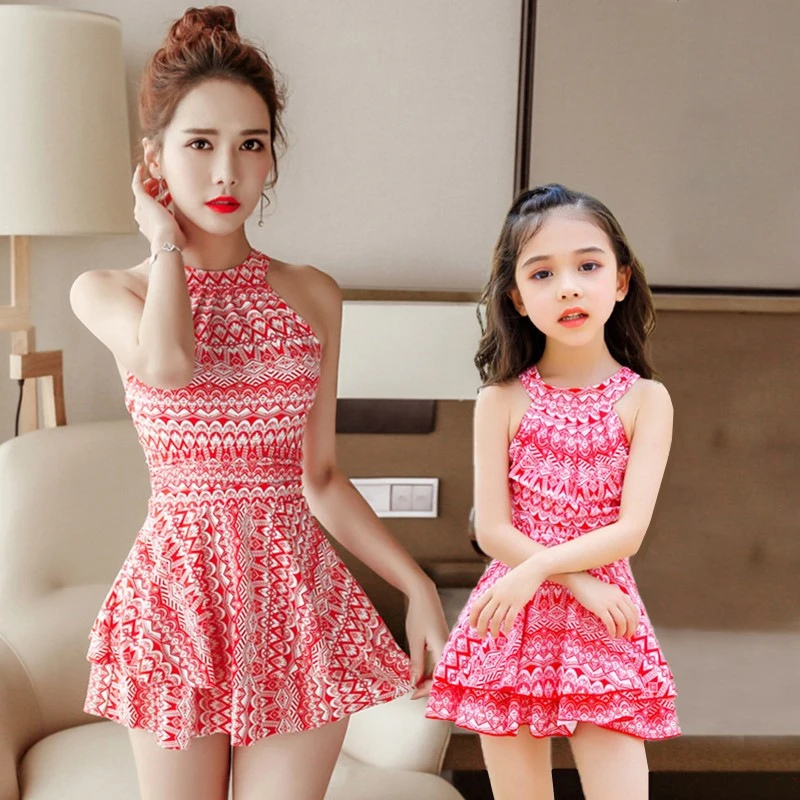 

Conservative Mother Daughter Swimwear One Piece Swimsuit Parent-child Beach Wear Monokini Bathing Suit Female Swimming Suit