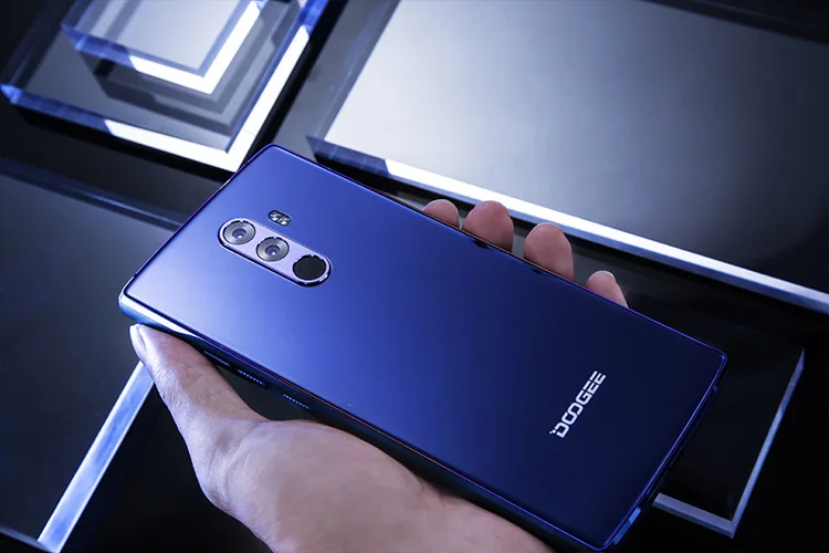 DOOGEE MIX 2 6GB RAM 128GB ROM MTK Helio P25 2.5GHz Octa Core 5.99 Inch Bezel-less FHD+ Screen Quad Camera Android 7.1 4G LTE Smartphone