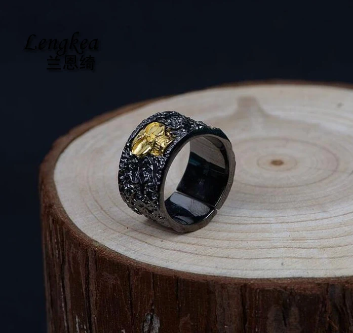 

Lengkea jewery men rings Real 925 sterling silver ring Cool personality black plated skull opening ring charms men jewelry 2018