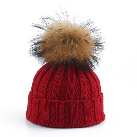 Большой Мех Pom pom Beanie шапки дети девочки мальчики теплая вязаная зимняя детская шапка настоящий енот шапка с меховым помпоном - Цвет: Красный