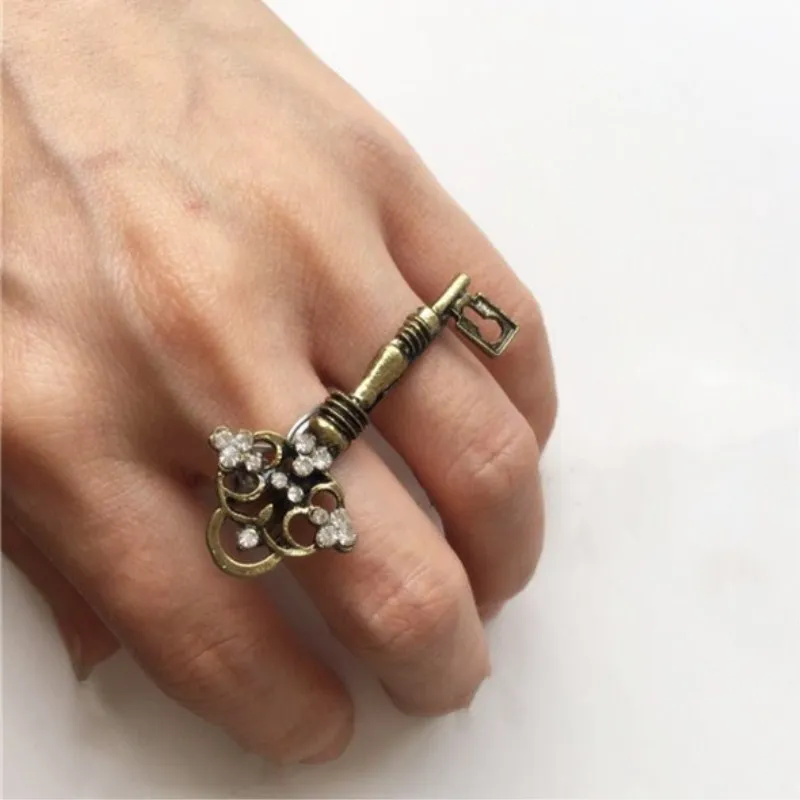 C402 Fashion Personality Crystal Key Double Circles Rings Retro Finger Ring Charms For Women Wedding Party Jewelry Anillos