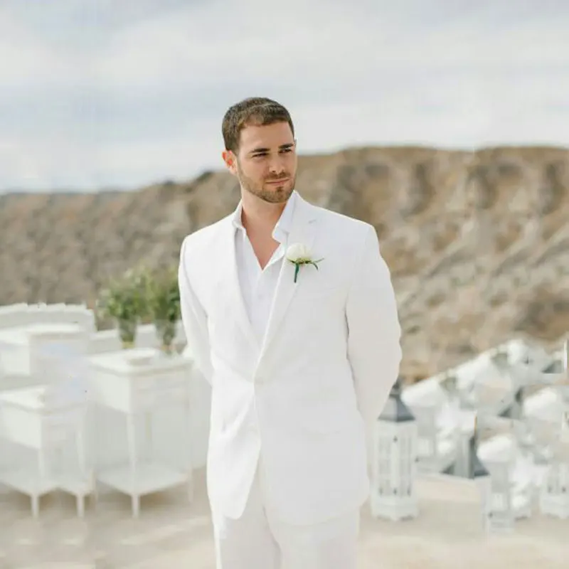 свадебный костюм.