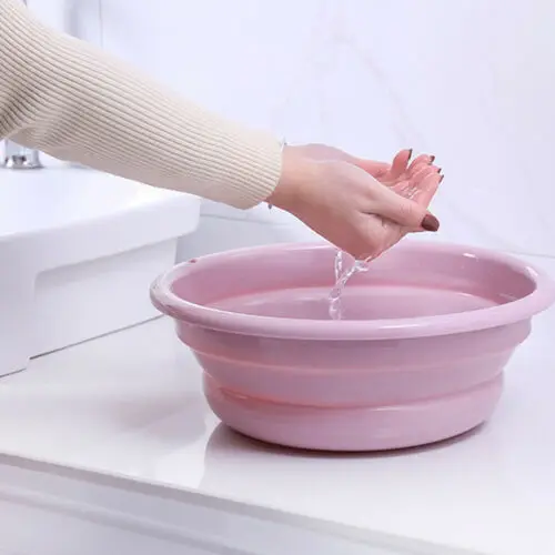 

Multi-Purpose Collapsible Wash Basin Portable Folding Catch Basin with Hanging Hole Save Storage Space Home Kitchen Outdoor Camp
